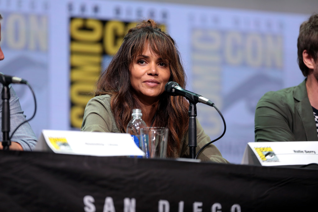 Halle Berry: Quebrando Barreiras