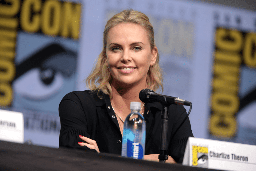 Charlize Theron: Transformações Impactantes